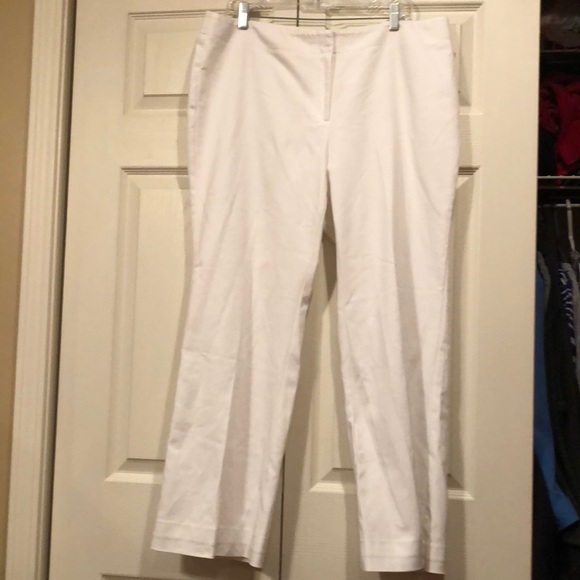 Chico's Pants - Chico’s sz 3 (US 16) White Pants 28.5 inch inseam.